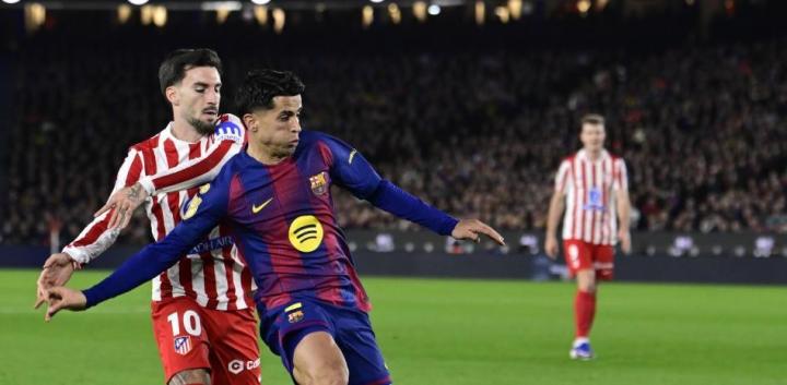  世体：巴萨后防遭遇伤病潮，坎塞洛的全能属性堪称雪中送炭 新闻