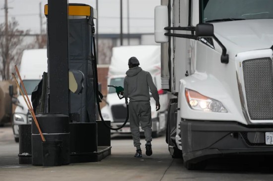 中东局势升级,油价波动加剧;小企业运营面临严峻考验。 股票财经 中东局势升级,油价波动加剧;小企业运营面临严峻考验。 股票财经 中东局势升级,油价波动加剧;小企业运营面临严峻考验。 股票财经 中东局势升级,油价波动加剧;小企业运营面临严峻考验。 股票财经