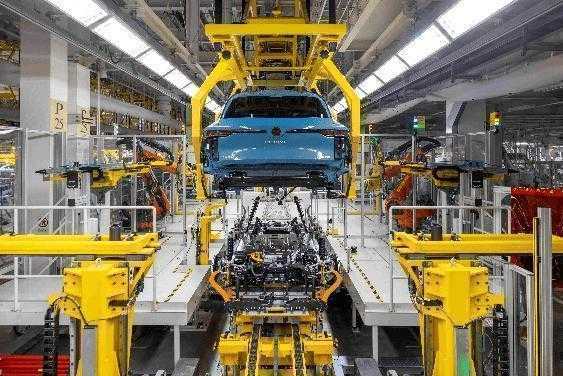  从概念到生产线，与众08量产启动；大众小鹏联手，智能电动时代加速到来！ 汽车科技