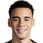  欧冠焦点战前瞻：伤病阴云下的拜仁慕尼黑与穆西亚拉的抉择 体育新闻