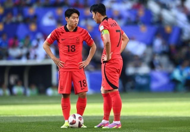  数据背后的虚妄：一场0-4惨败揭示的足球进化困局 体育新闻 数据背后的虚妄：一场0-4惨败揭示的足球进化困局 体育新闻