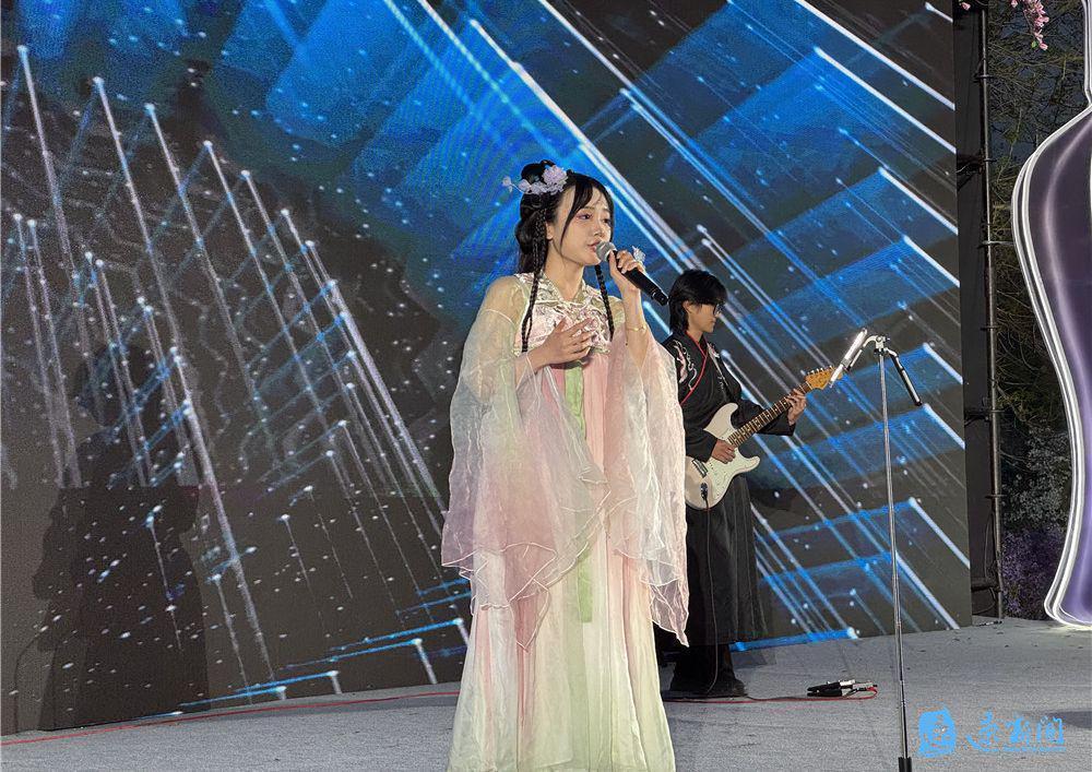 春日花海中的一场醉:一家人的梨兰会记忆 文化旅游