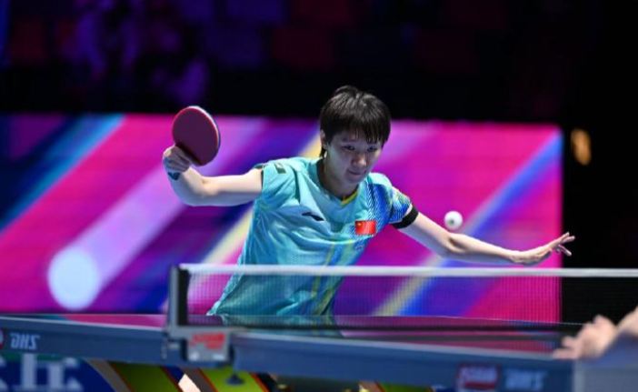  「削球绞杀」背后的技术解码：王曼昱4-2桥本的战术演进与半区守卫逻辑 体育新闻