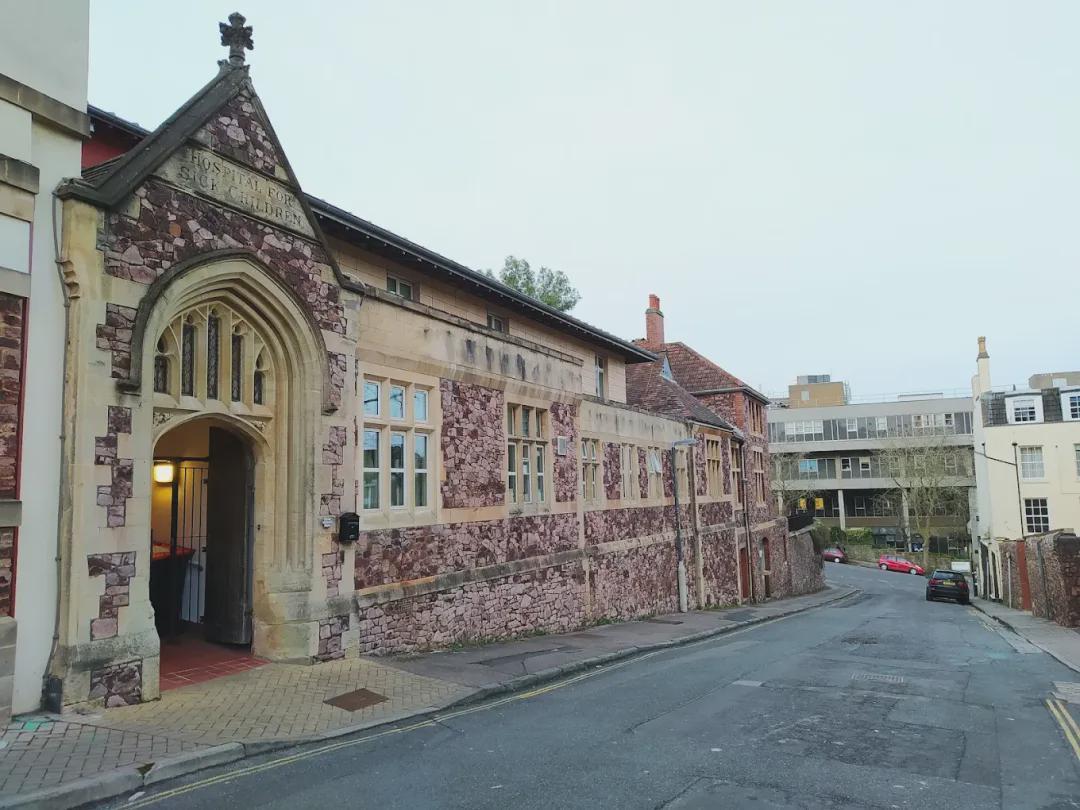  【深度拆解】2027QS排名看涨：这三所英国大学凭什么实现逆袭？ 教育招生