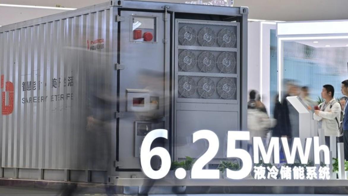  【深度复盘】从产能竞赛到垂直整合：隔膜龙头的战略跃迁与行业变局 股票财经