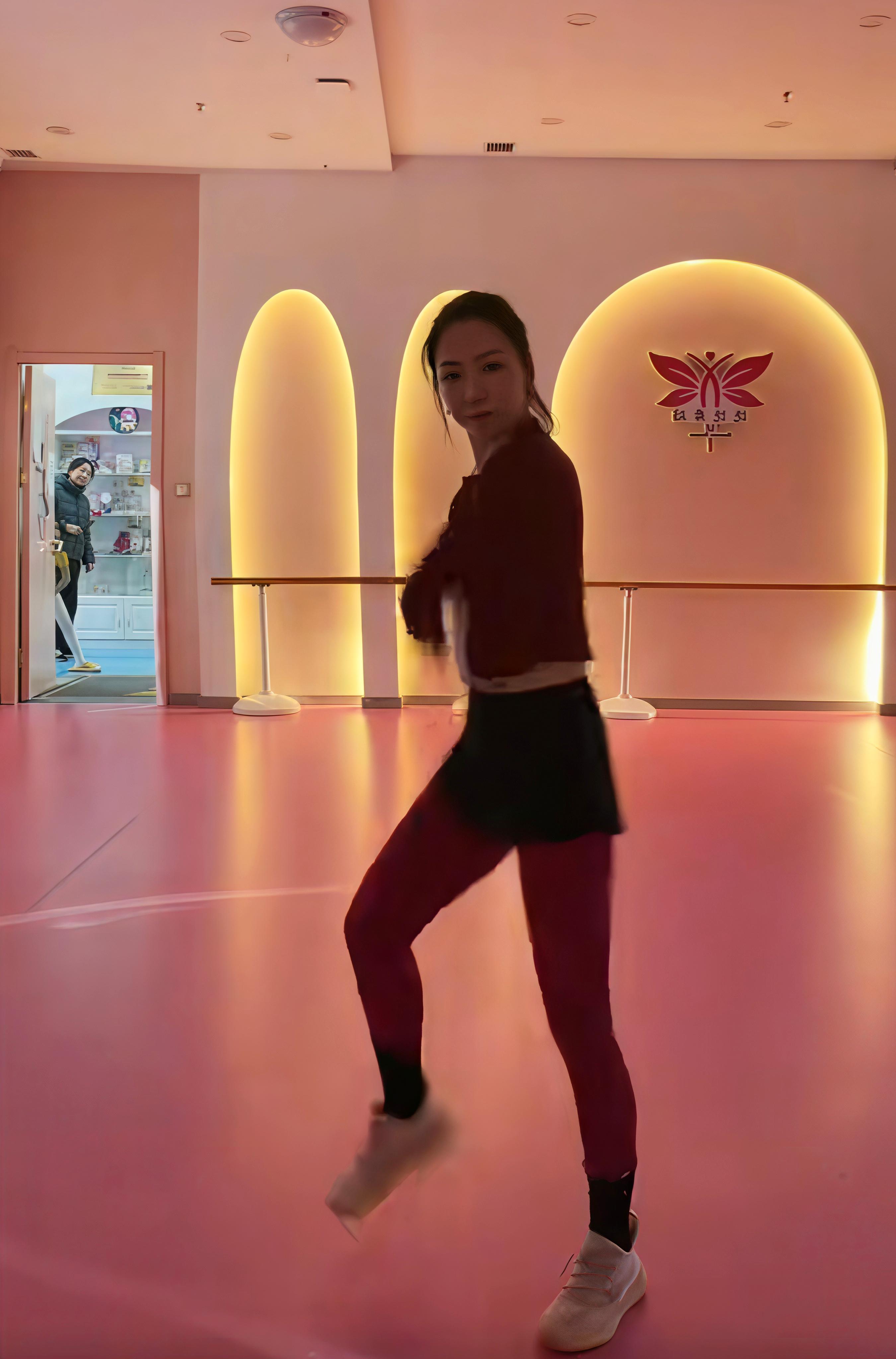  十五年舞蹈教学的专业反思：从全网群嘲事件深度剖析教师核心竞争力 教育招生