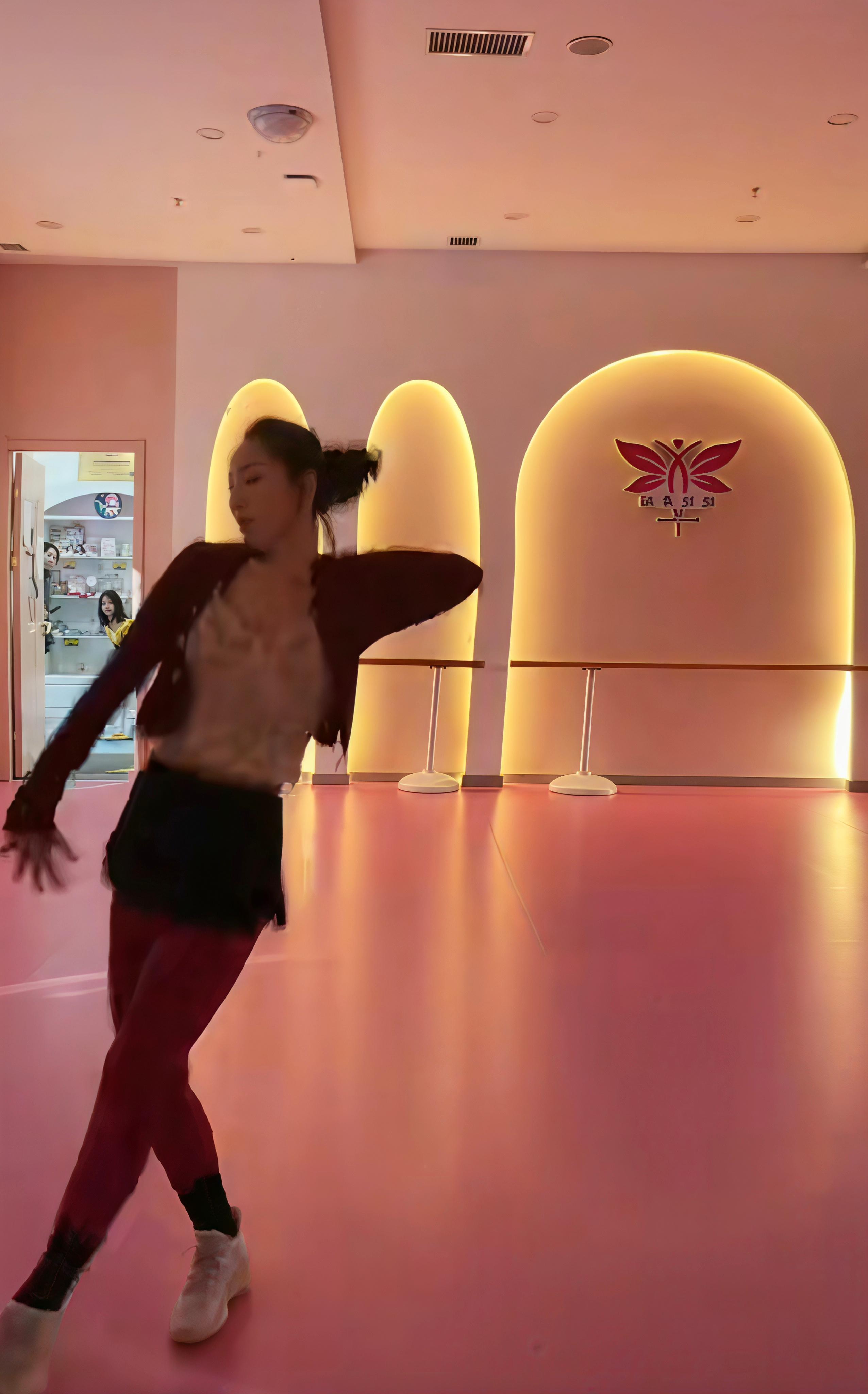  十五年舞蹈教学的专业反思：从全网群嘲事件深度剖析教师核心竞争力 教育招生