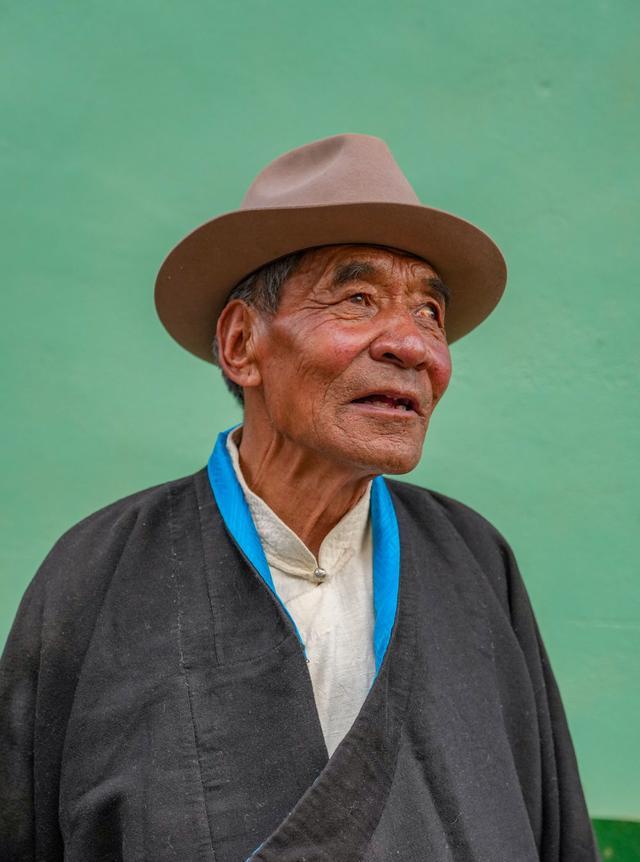  从暗无天日到当家做主：西藏农奴达瓦片多的命运转折档案 文化旅游